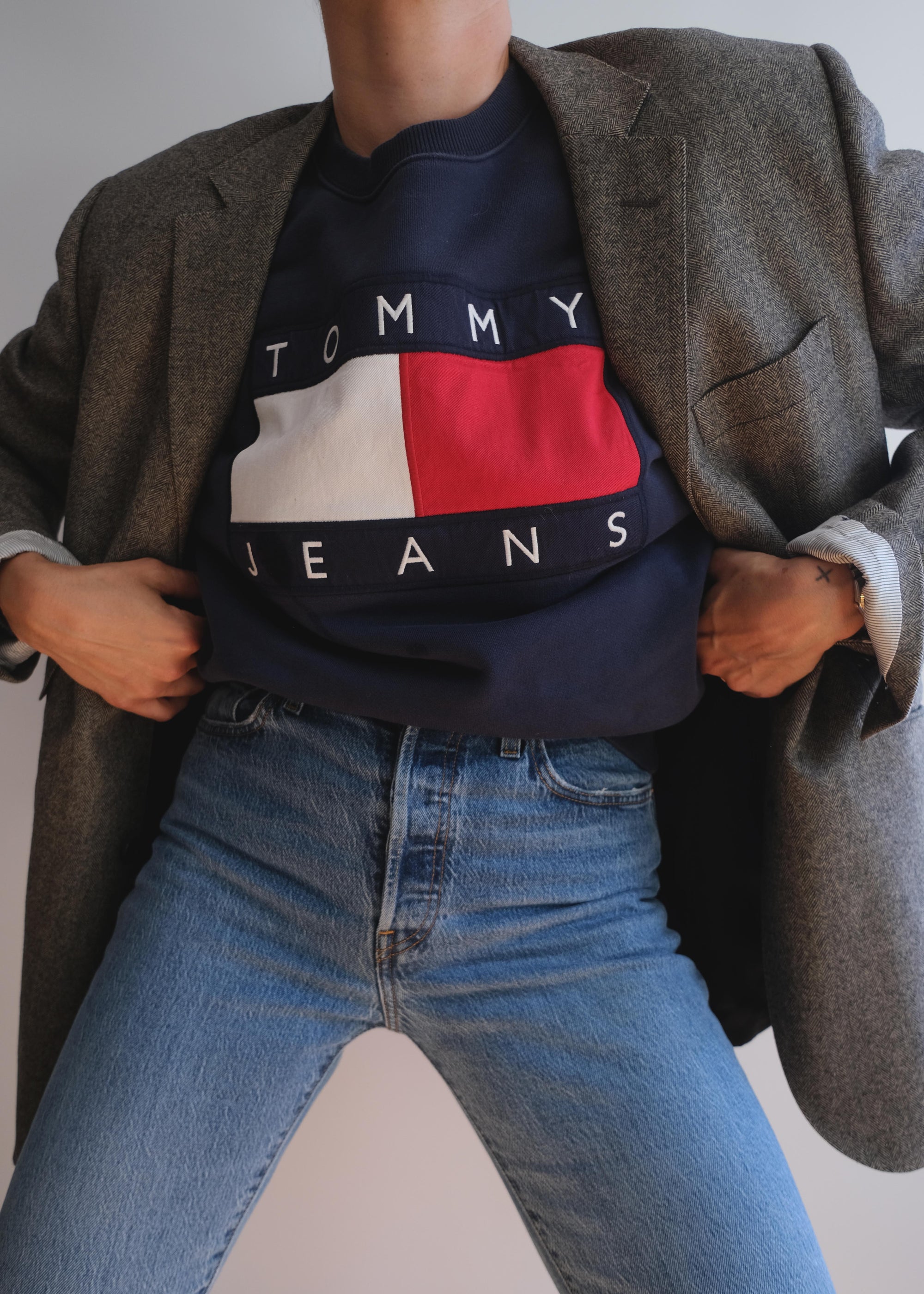 Vintage Tommy Hilfiger Flag Sweatshirt / The icon of the 90s.