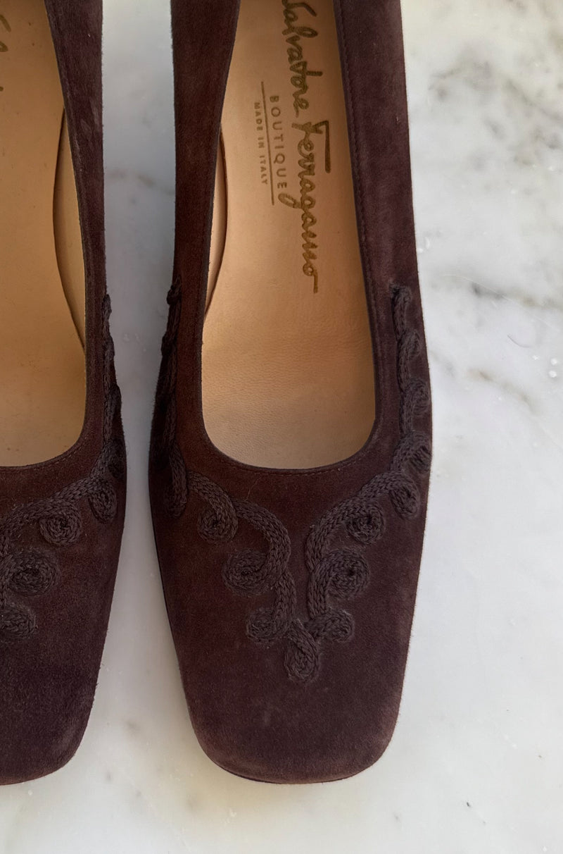Vintage Salvatore Ferragamo Boutique Suede Pumps -38