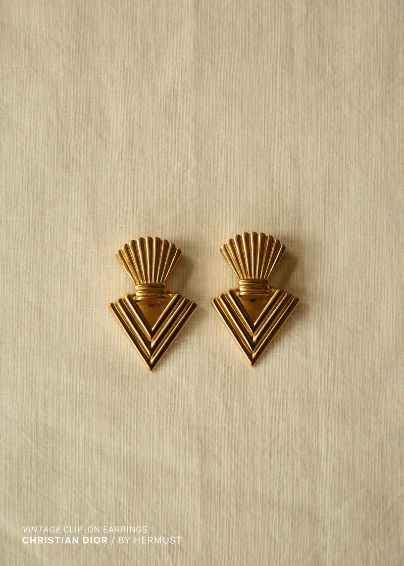 Rare Vintage Sculptural Christian Dior Clip-on 1989