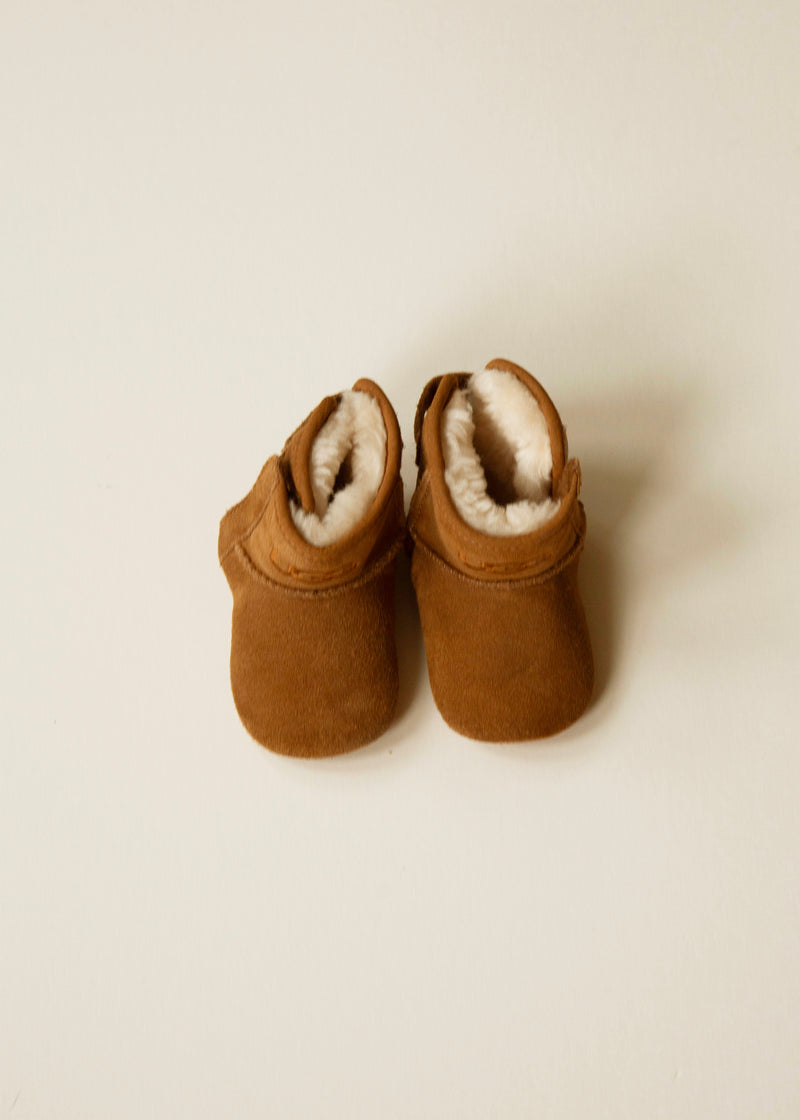 UGG Brown Suede Shearling Baby Booties — 6–9 Months