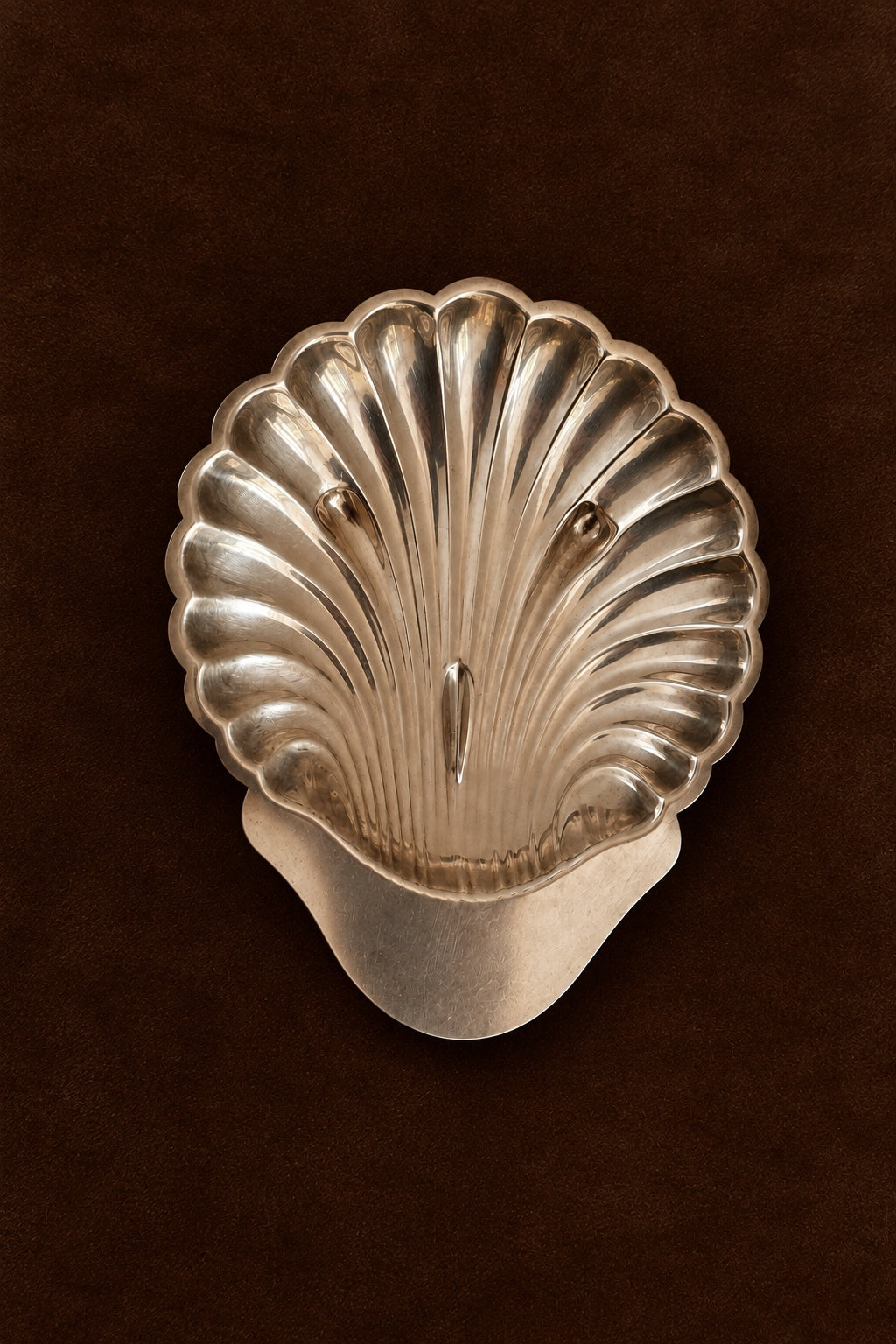 Vintage Fleuron France silver-plated scallop dish