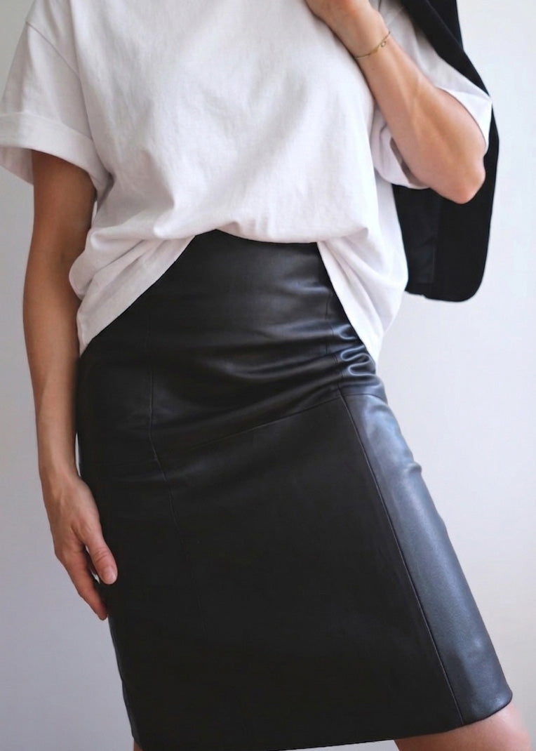 Vintage minimalist Leather Pencil Skirt