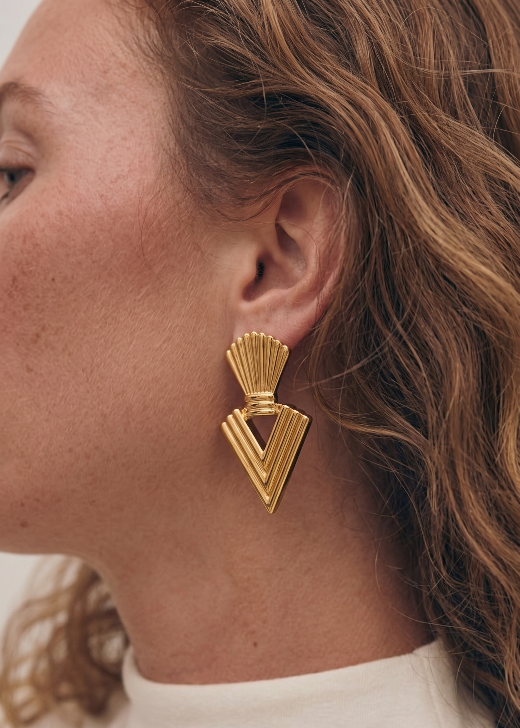 Rare Sculptural Christian Dior Clip-on 1989